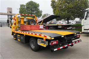 赫山道路救援拖车报价